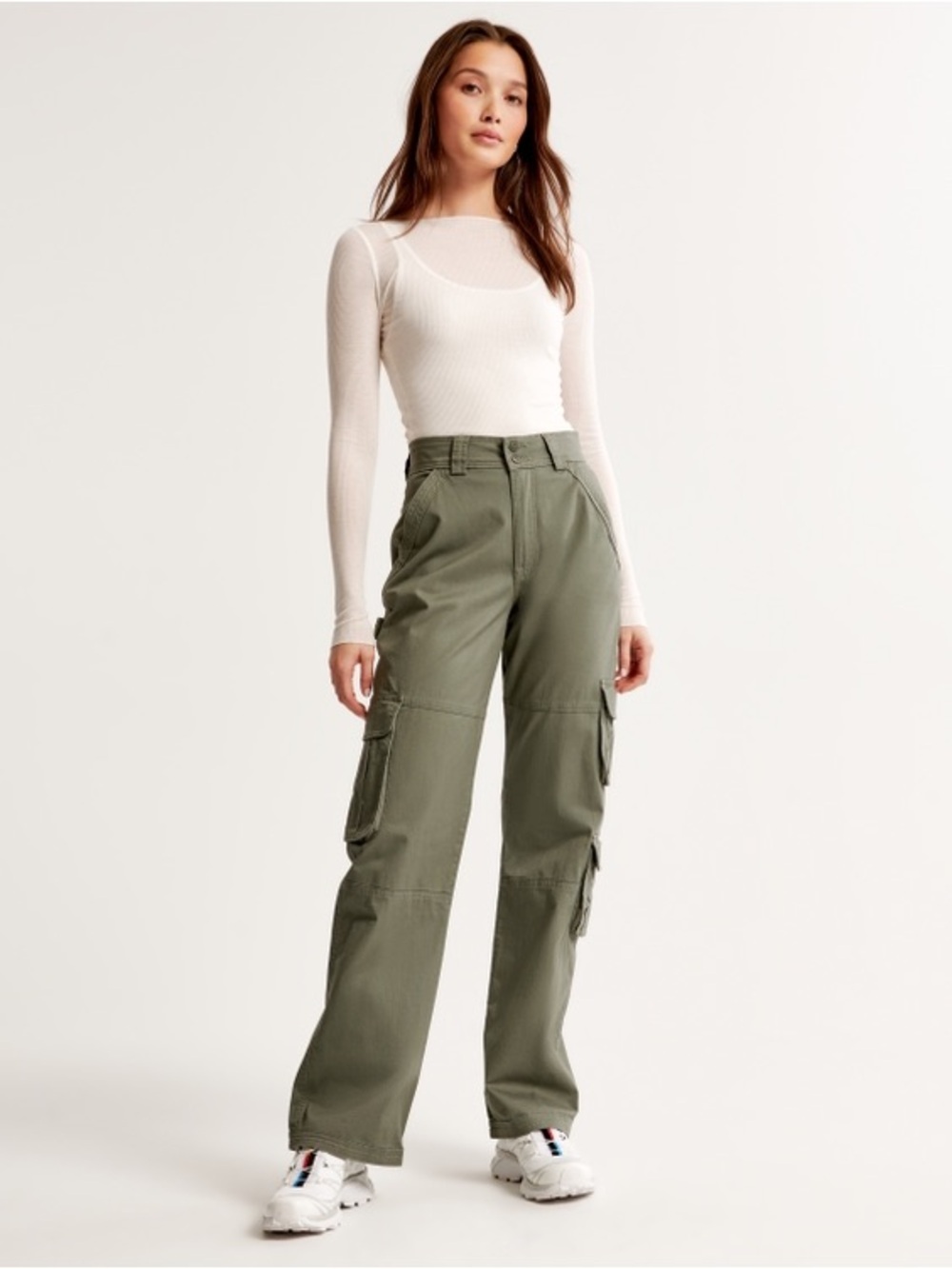 Abercrombie & Fitch Relaxed Cargo Pant Size in Army Green Size 24